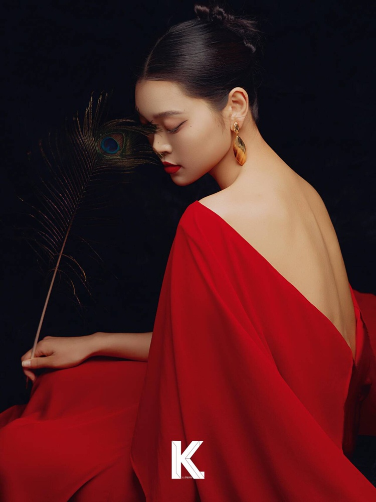 2026年新作ファッション ハイエンド レッドエモーション  - Ethnic Fashion Photography のレビューと価格
