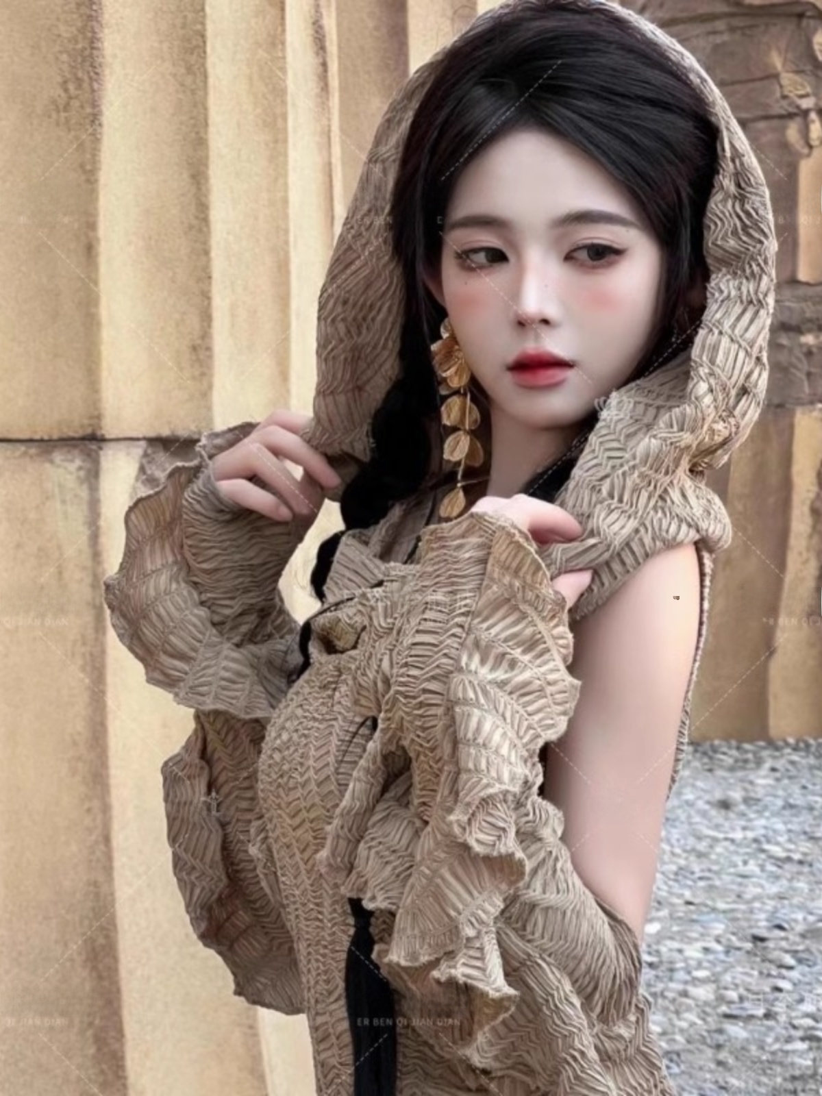 砂漠テーマのロングドレス女性のファッションエスニックスタイル - Ethnic Fashion Photography のレビューと価格