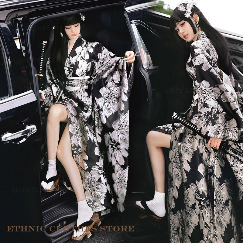 日本の伝統的な着物コスプレ浴衣芸者ガウンフォーマルパーティー - Ethnic Fashion Photography のレビューと価格